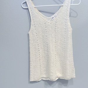 Gap.- White knit sleeveless tank top in XS excellent used condition
